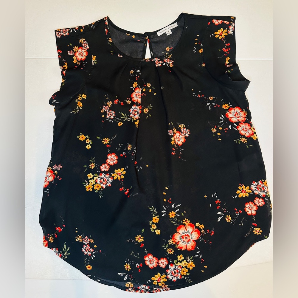 Women’s Crescent & Willough Black Flowy Floral Design Lightweight Top Sz Medium